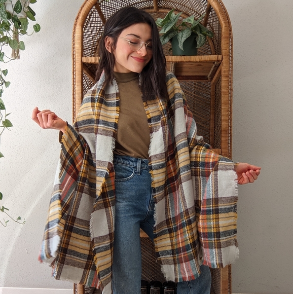 Target Accessories - 🚫 CLOTHING SWAPPED - Plaid warm tone blanket scarf